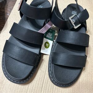 Wild Fable Black Sandals size 11